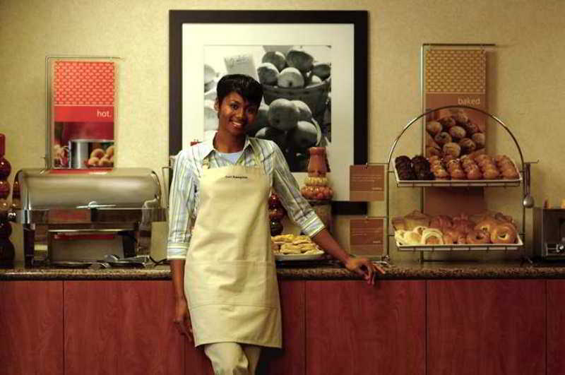 Hampton Inn & Suites Birmingham Airport Area Irondale Restoran gambar